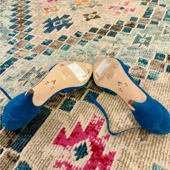 NWOT Anthropologie “Something Blue” Embroidered Kitten Heels - Picture 3 of 5